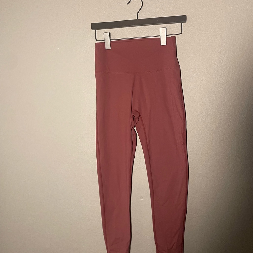 NWOT Alo leggings